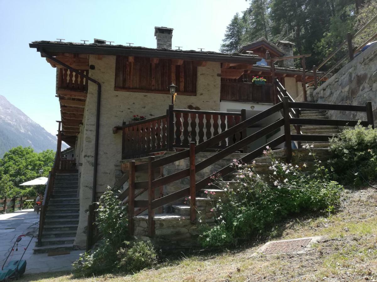 Hotel Vers Le Bois Valsavarenche Exterior foto